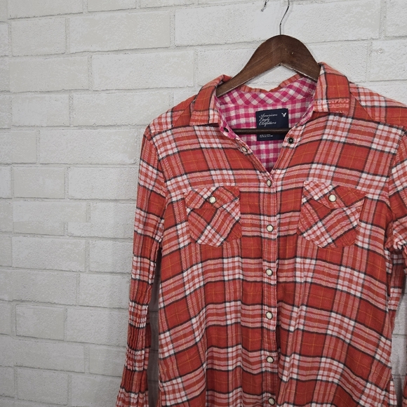 AEO flannel print button down - Picture 2 of 13